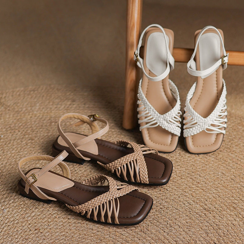  Sandals 