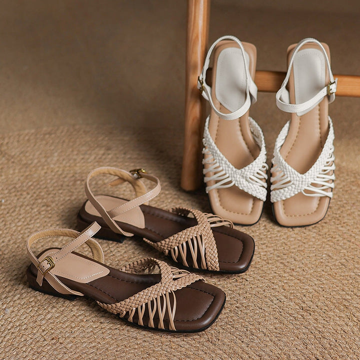  Sandals 