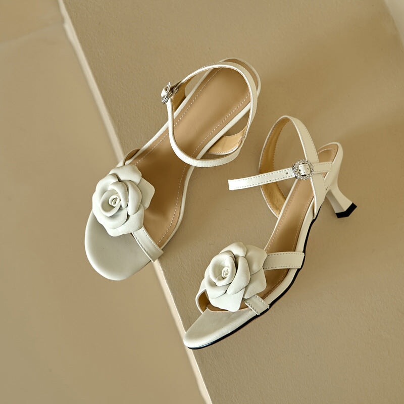  Sandals 
