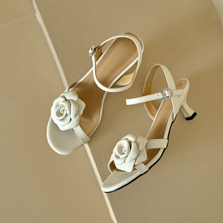  Sandals 