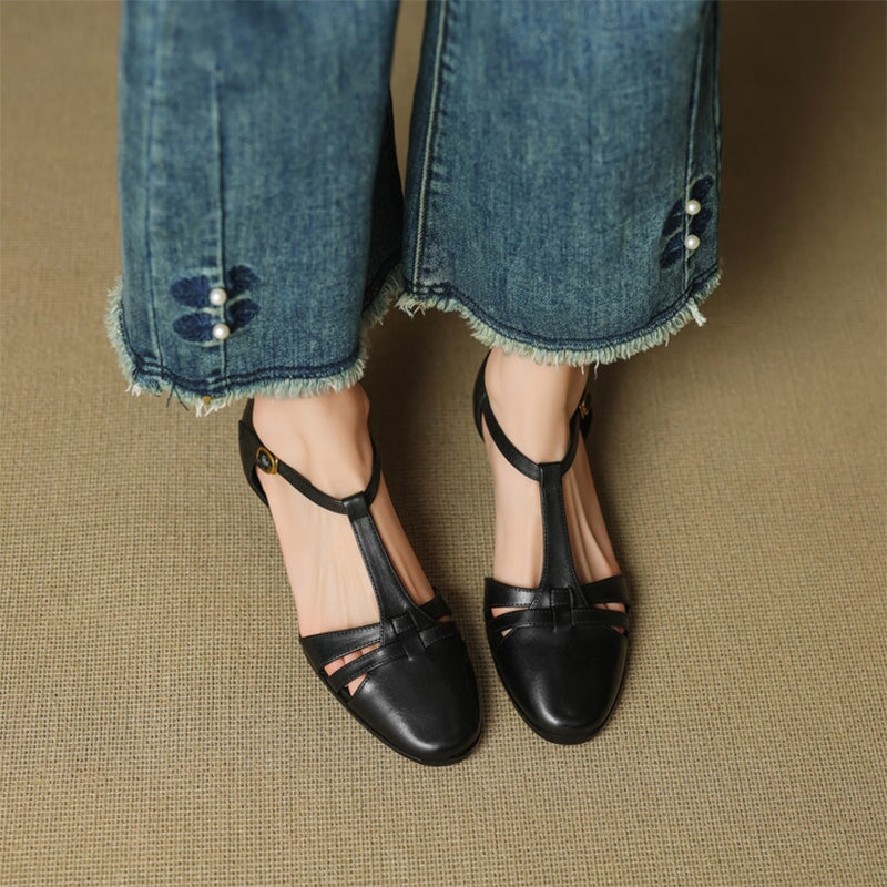  Sandals 
