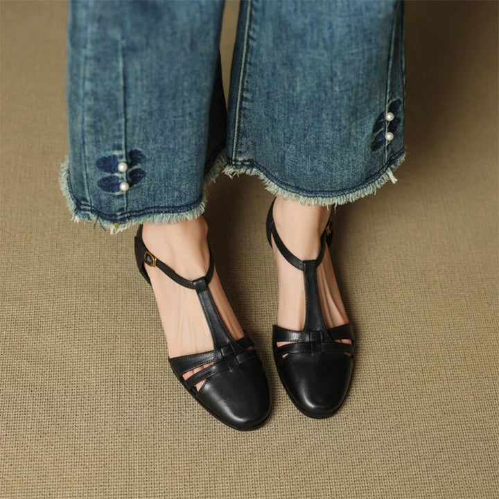  Sandals 