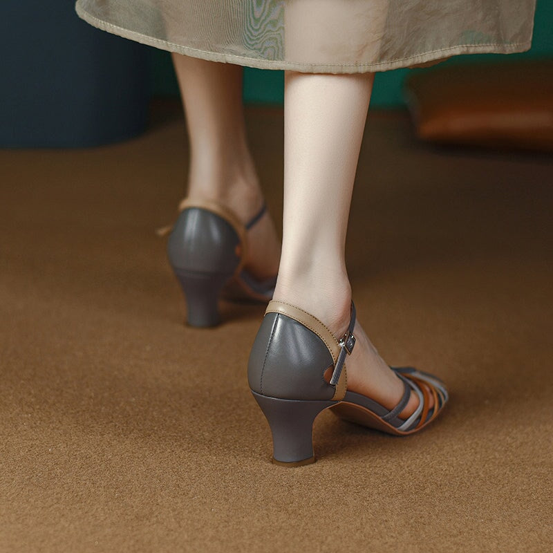  Sandals 