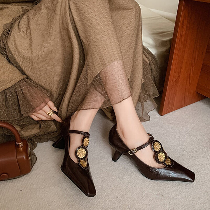  Sandals 