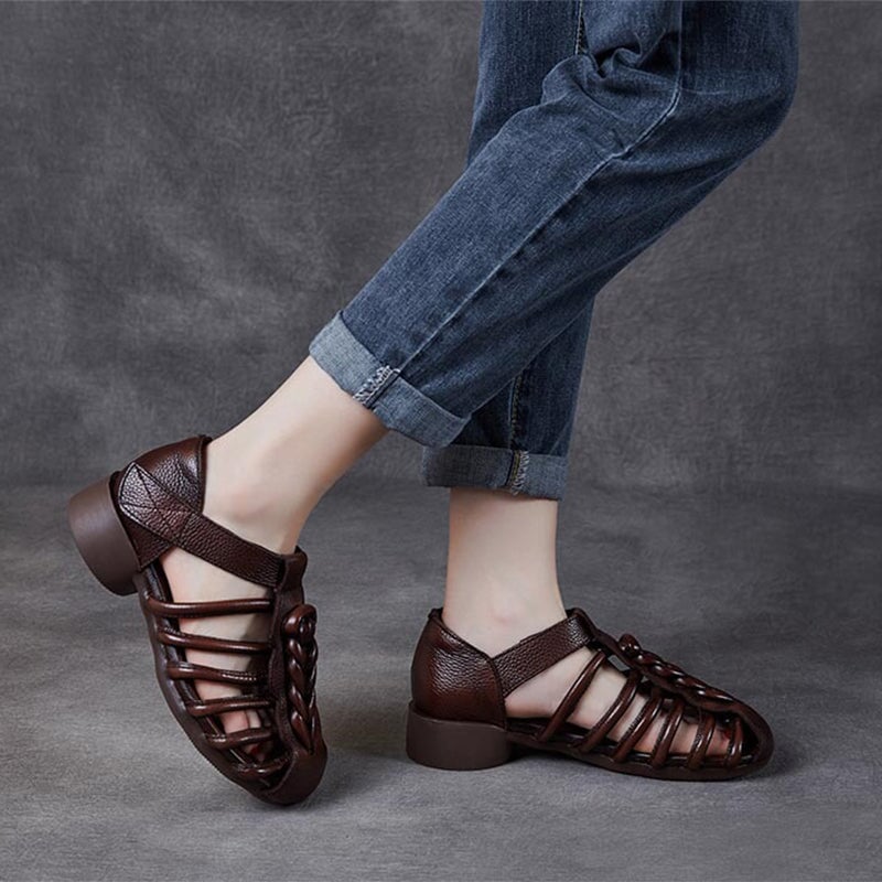  Sandals 