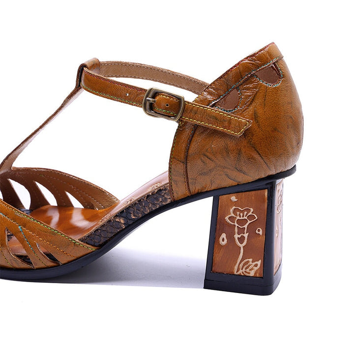  Sandals 
