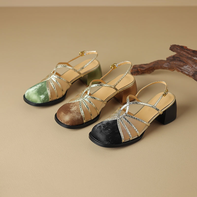 Sandals 