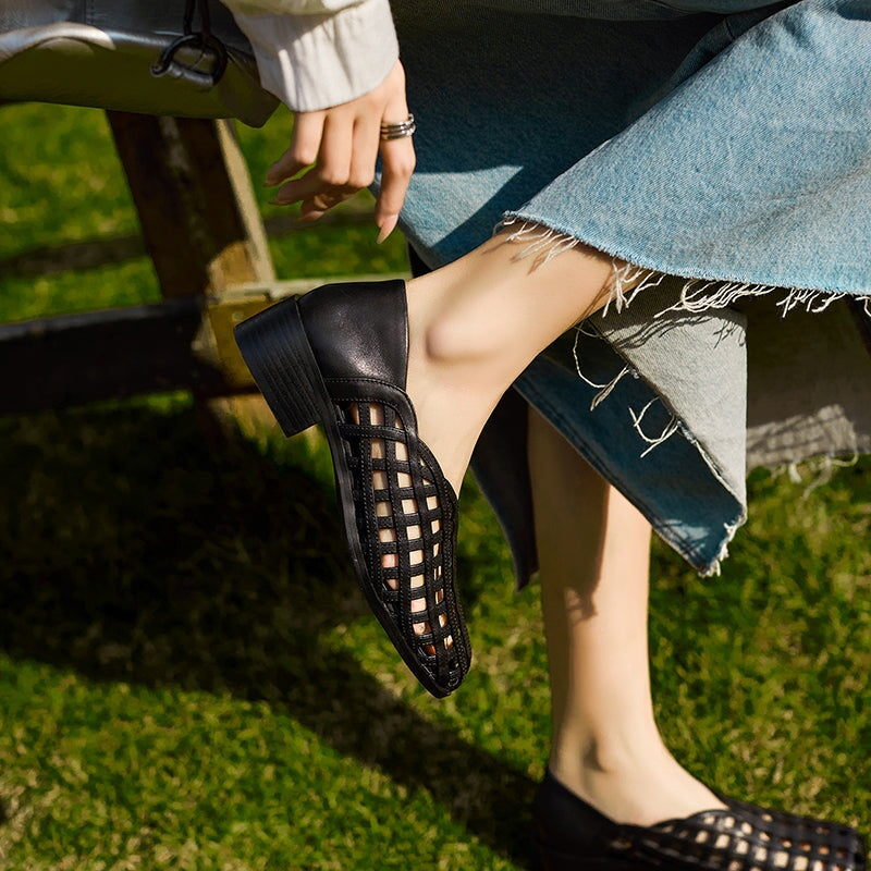  Sandals 