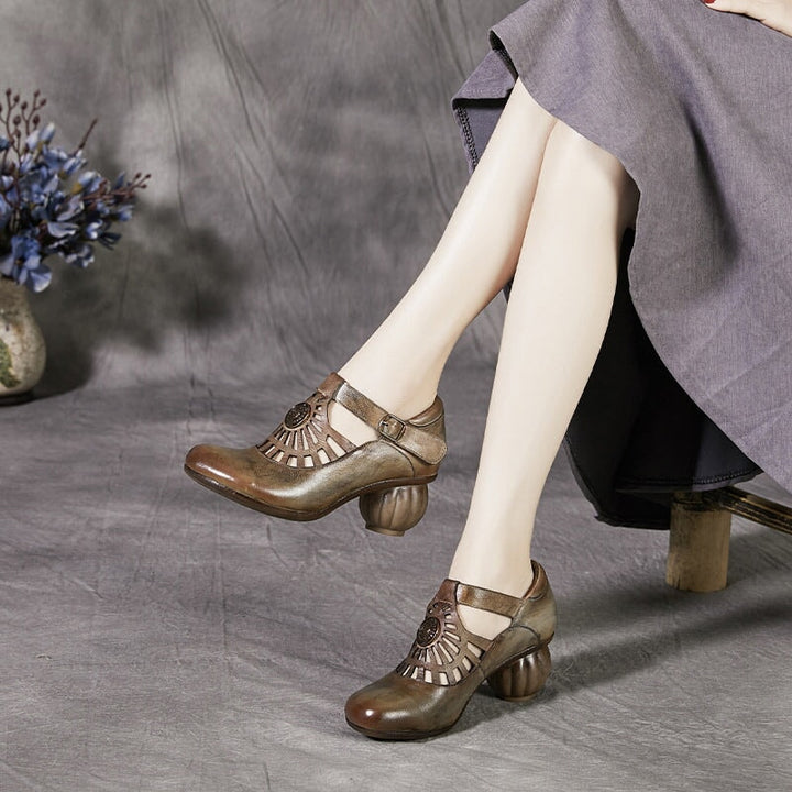  Sandals 