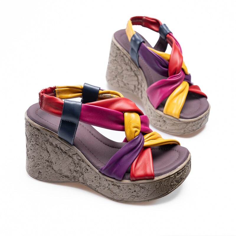  Sandals 