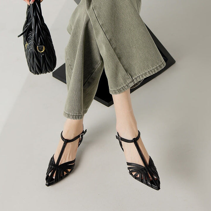  Sandals 