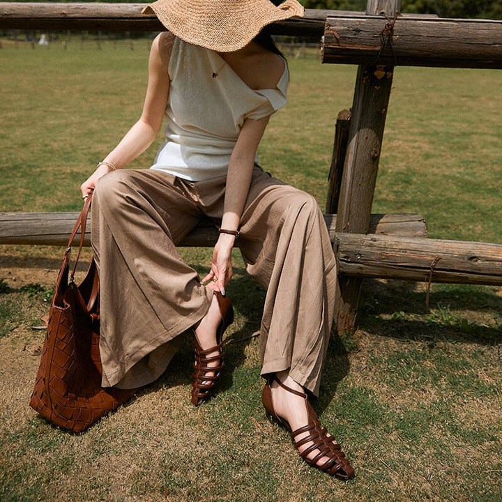  Sandals 