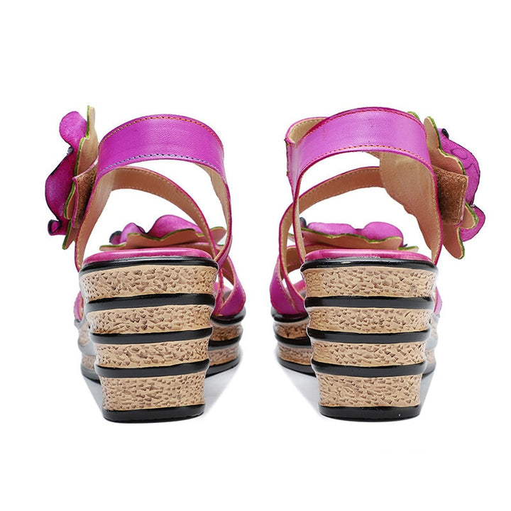  Sandals 