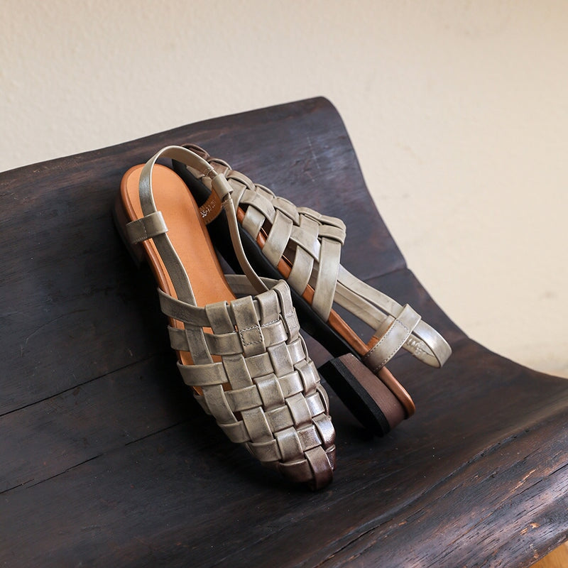  Sandals 