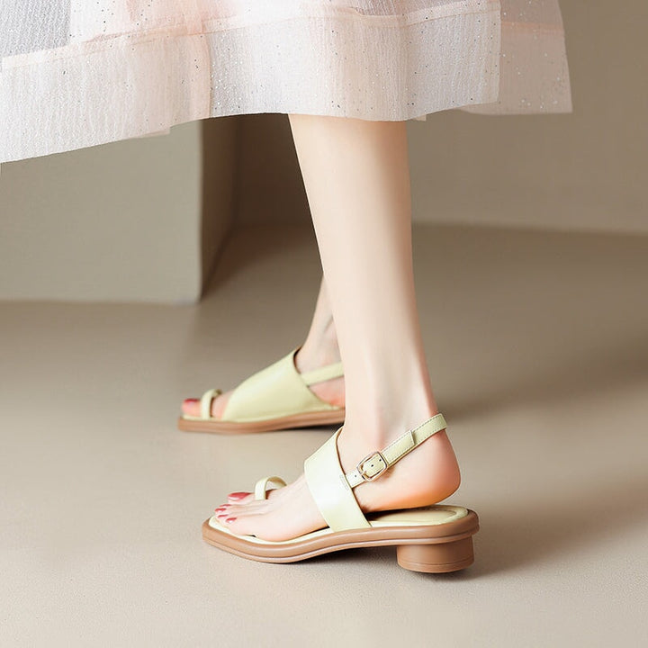  Sandals 