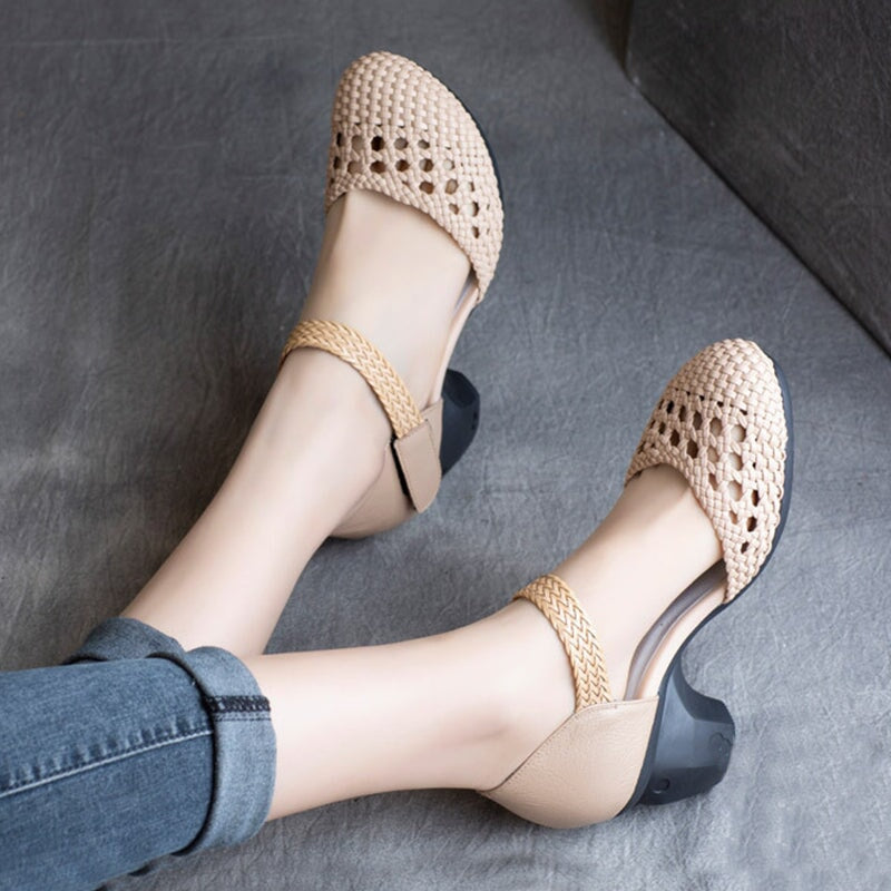  Sandals 