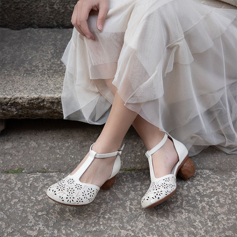  Sandals 