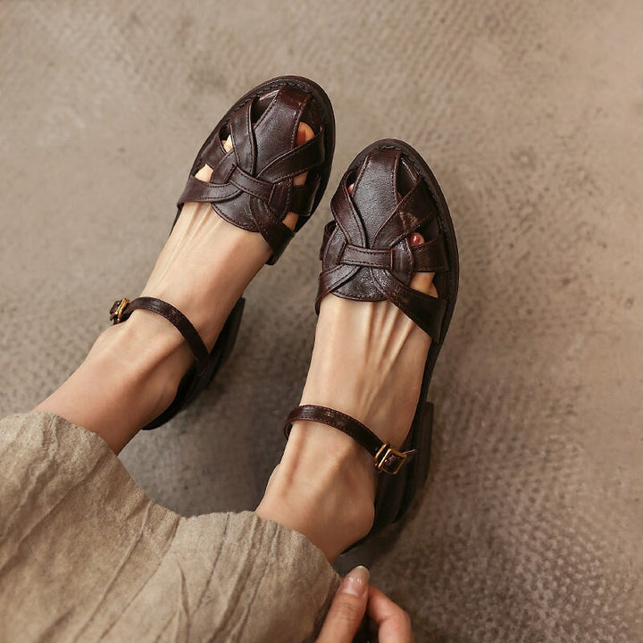  Sandals 