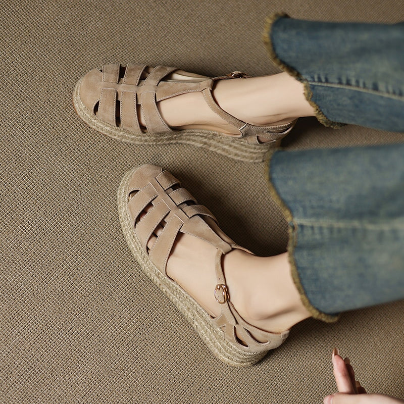  Sandals 