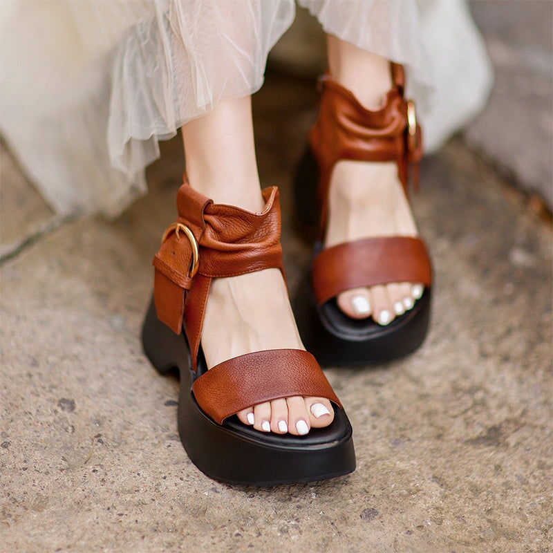  Sandals 