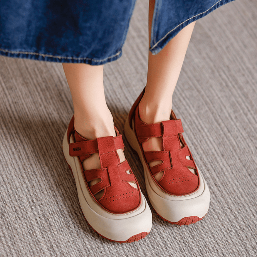  Sandals 