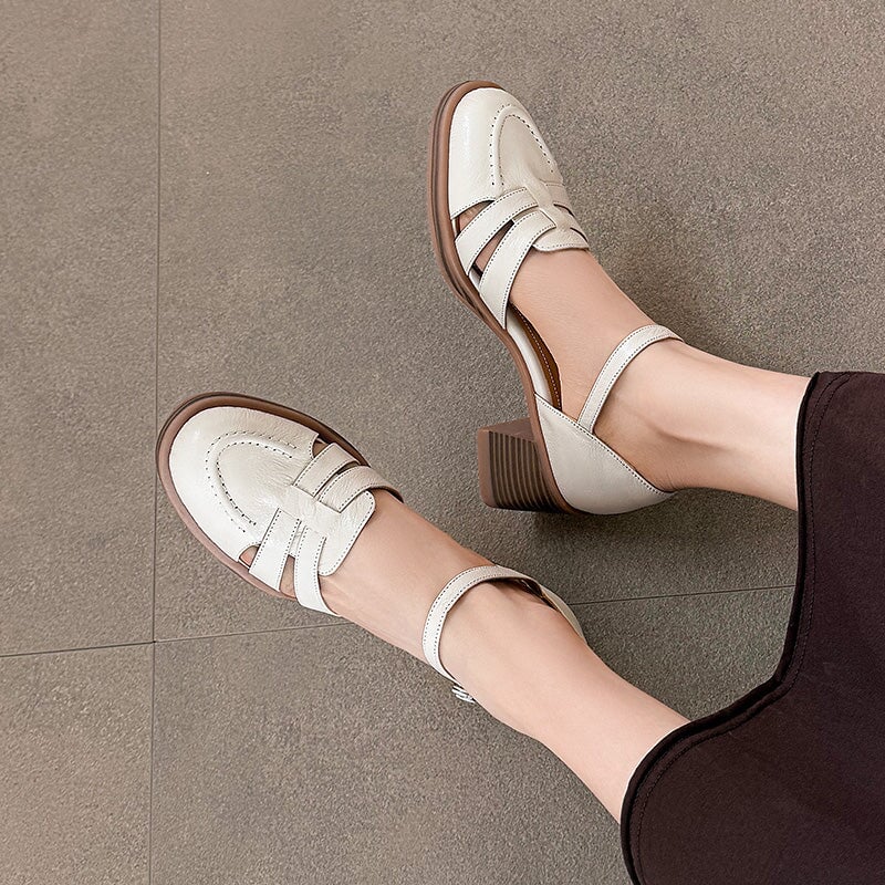  Sandals 