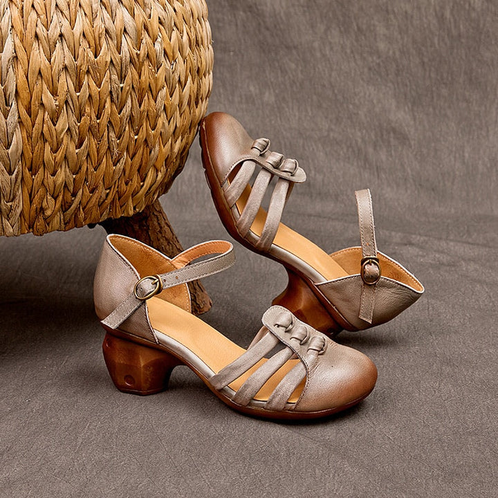  Sandals 