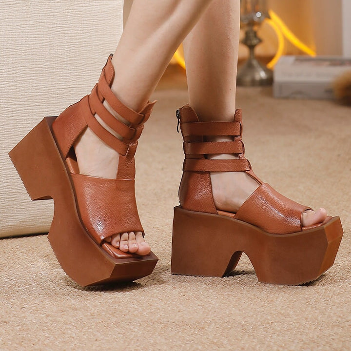  Sandals 