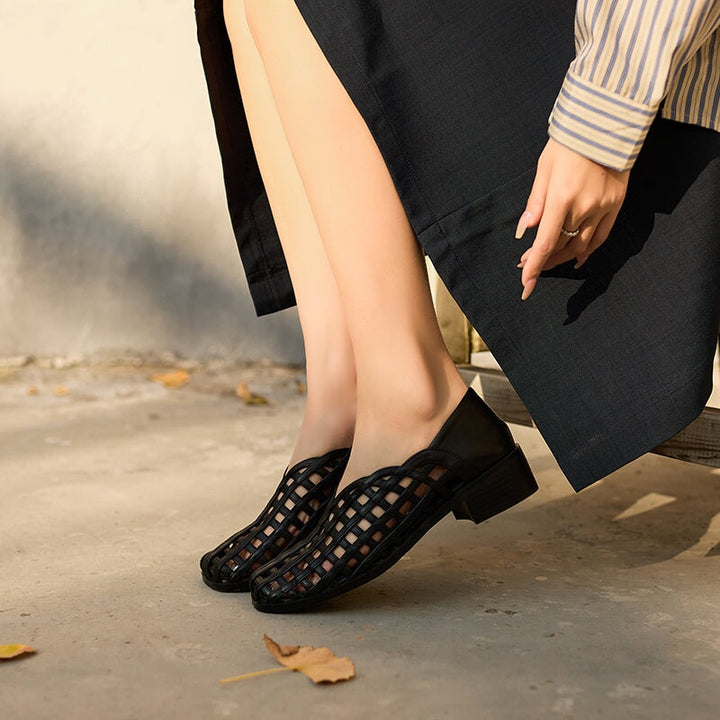  Sandals 