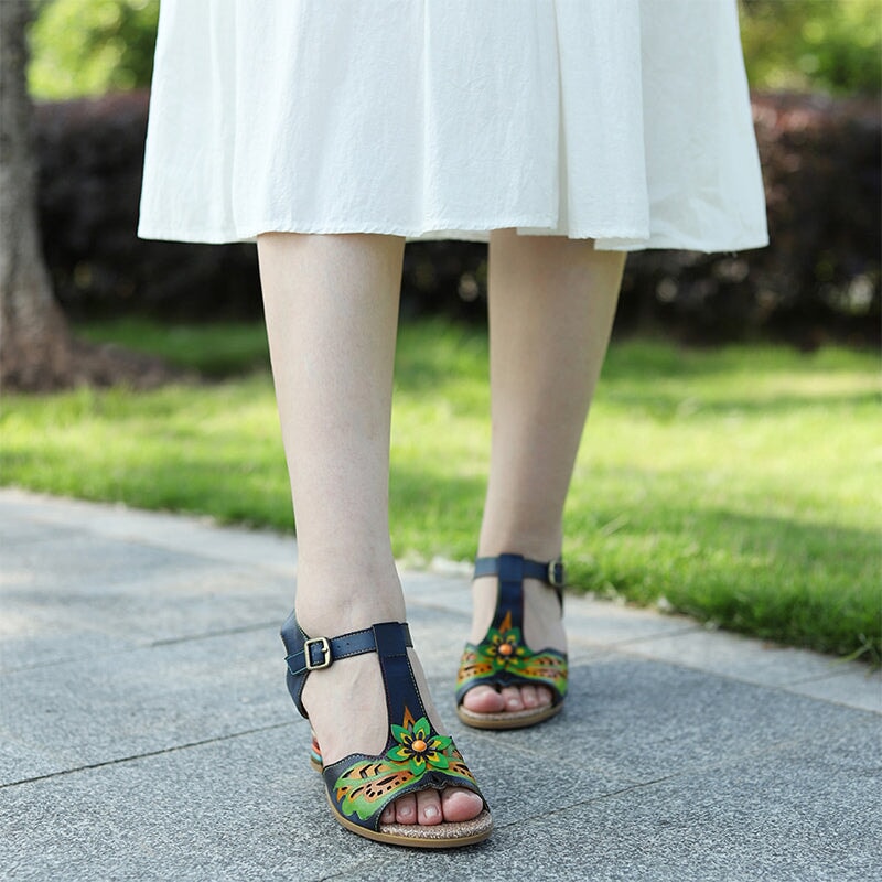  Sandals 
