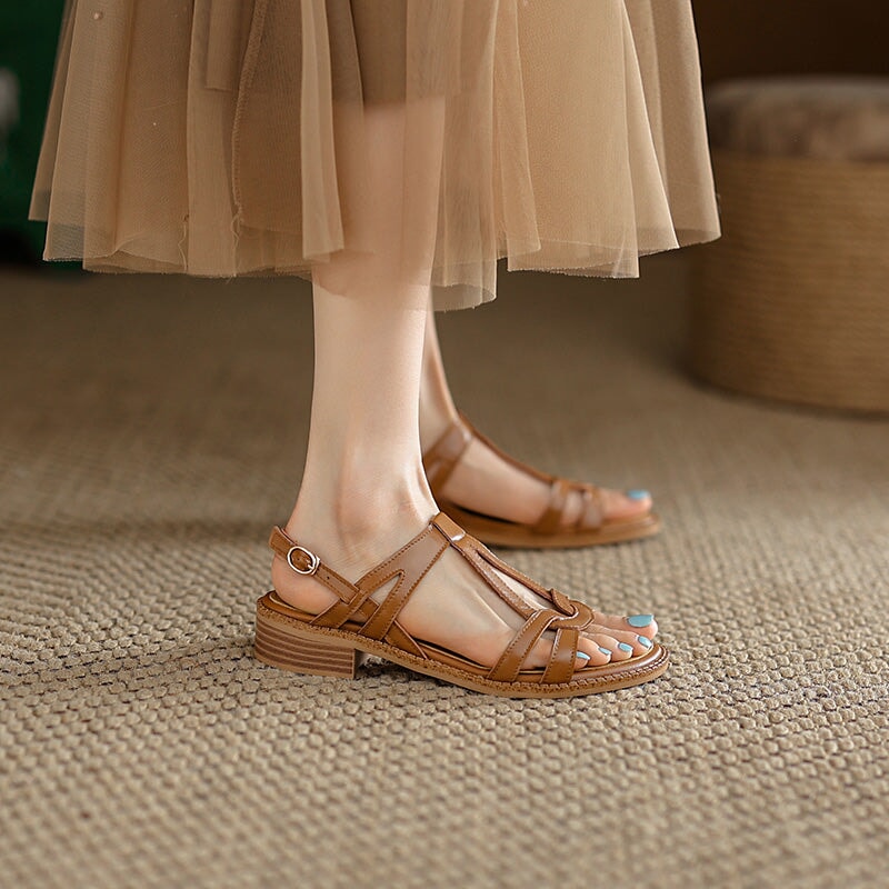  Sandals 