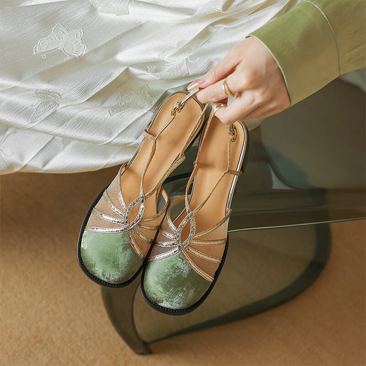  Sandals 