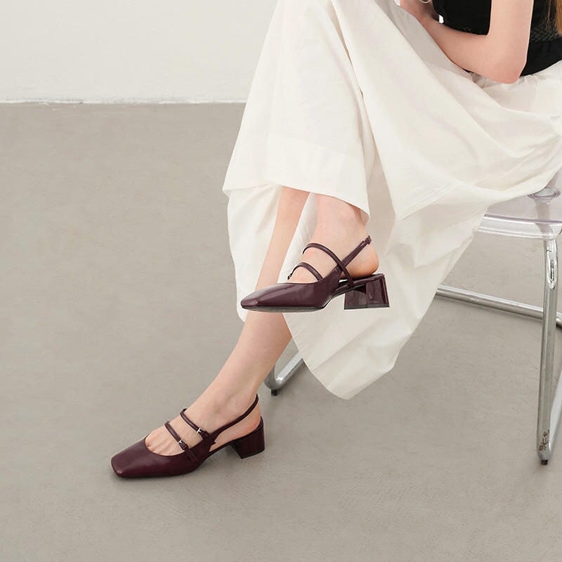  Sandals 
