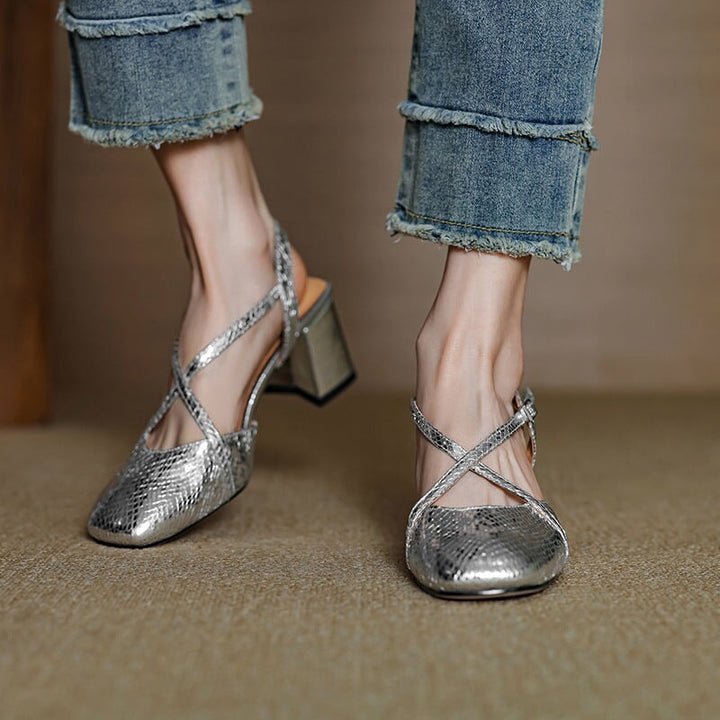 Sandals 