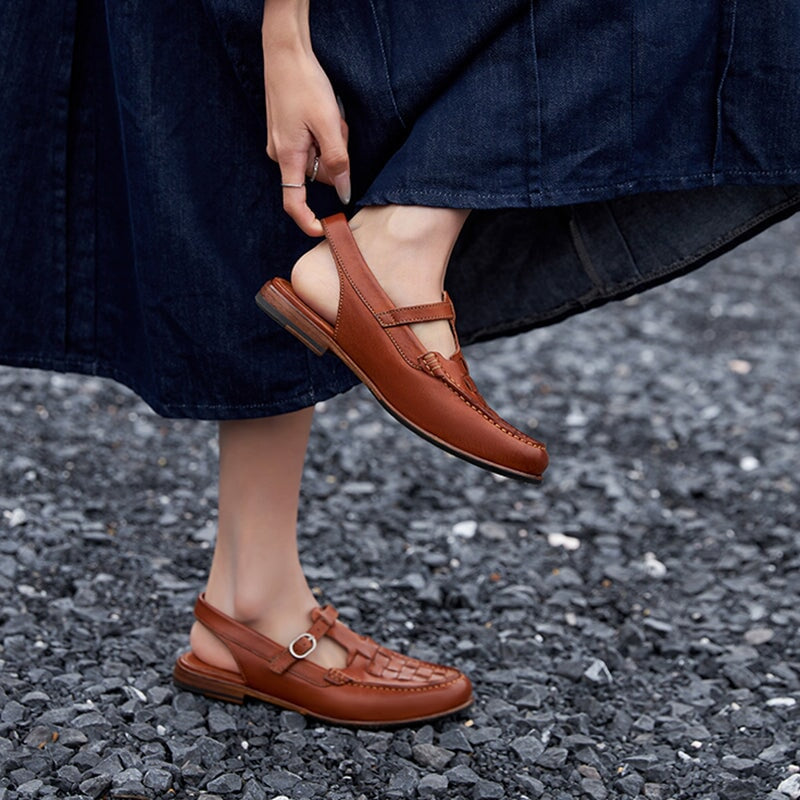  Sandals 