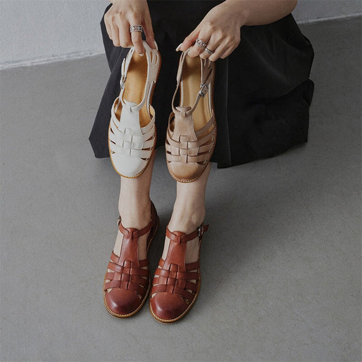  Sandals 