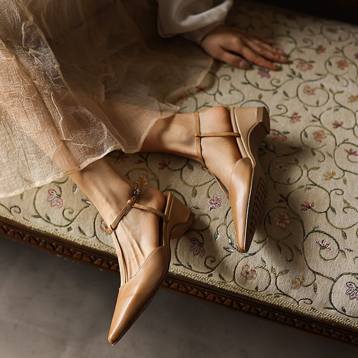  Sandals 