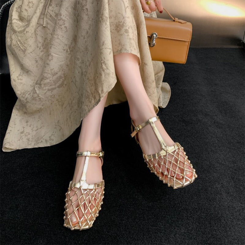  Sandals 