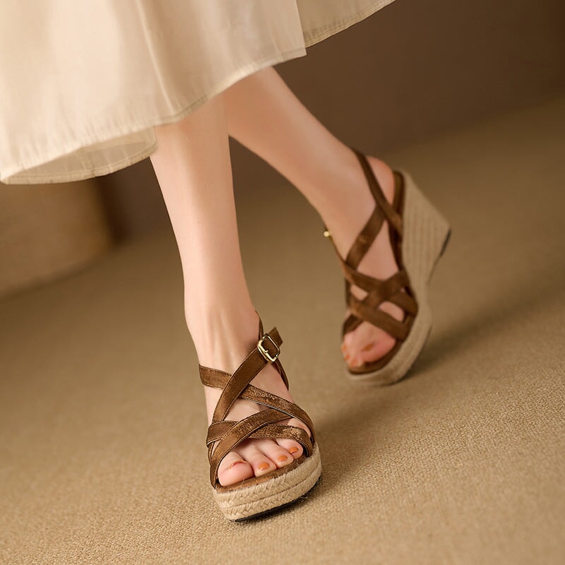  Sandals 