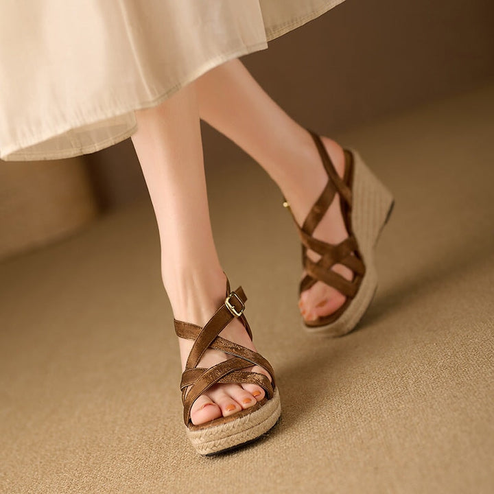  Sandals 