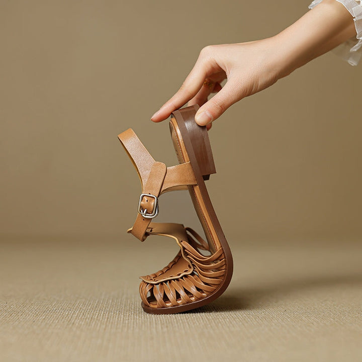  Sandals 