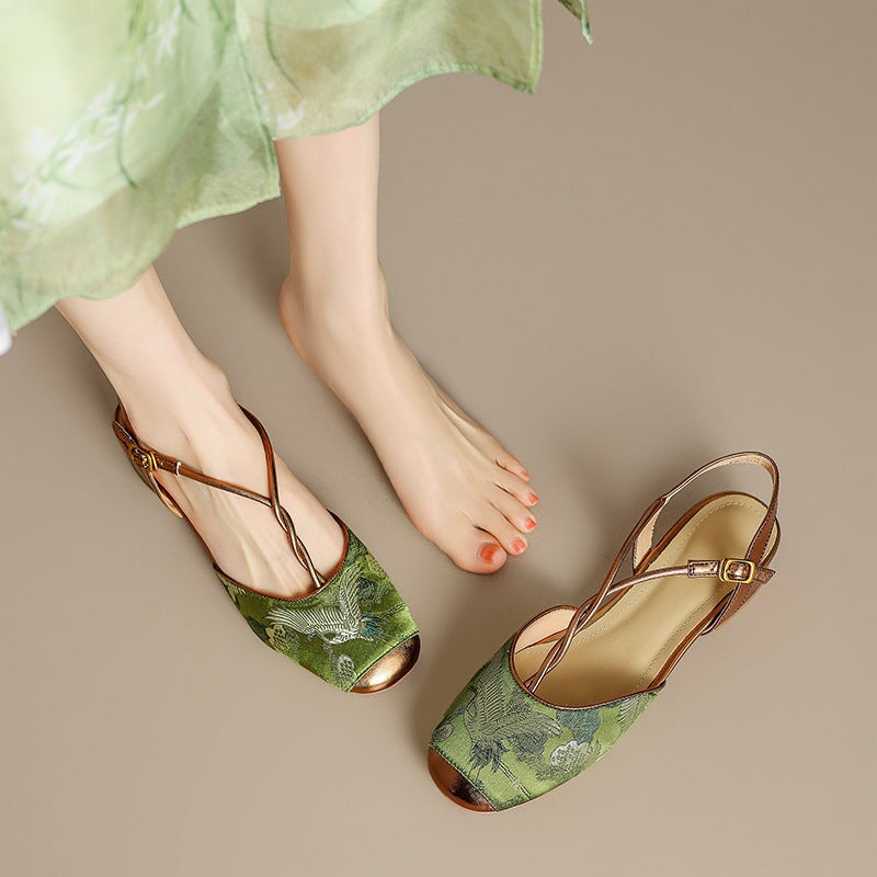  Sandals 