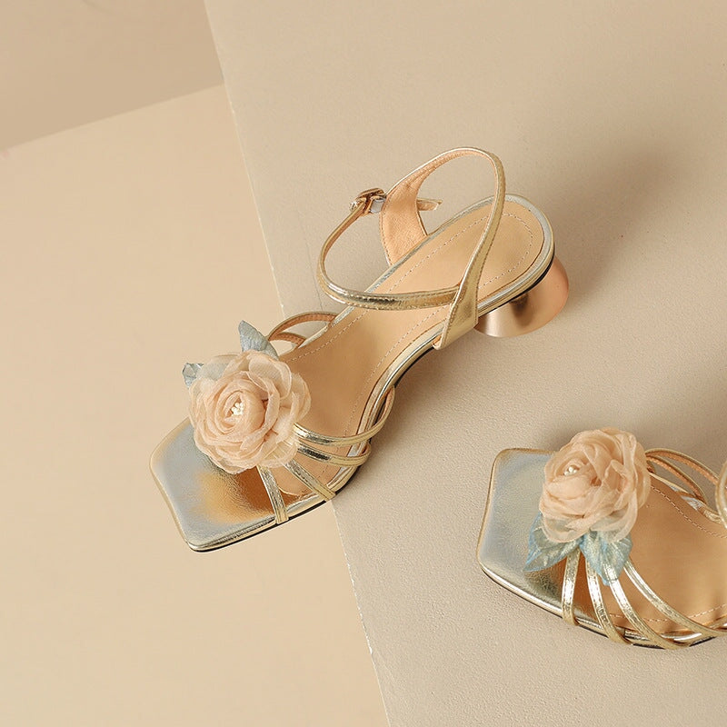  Sandals 