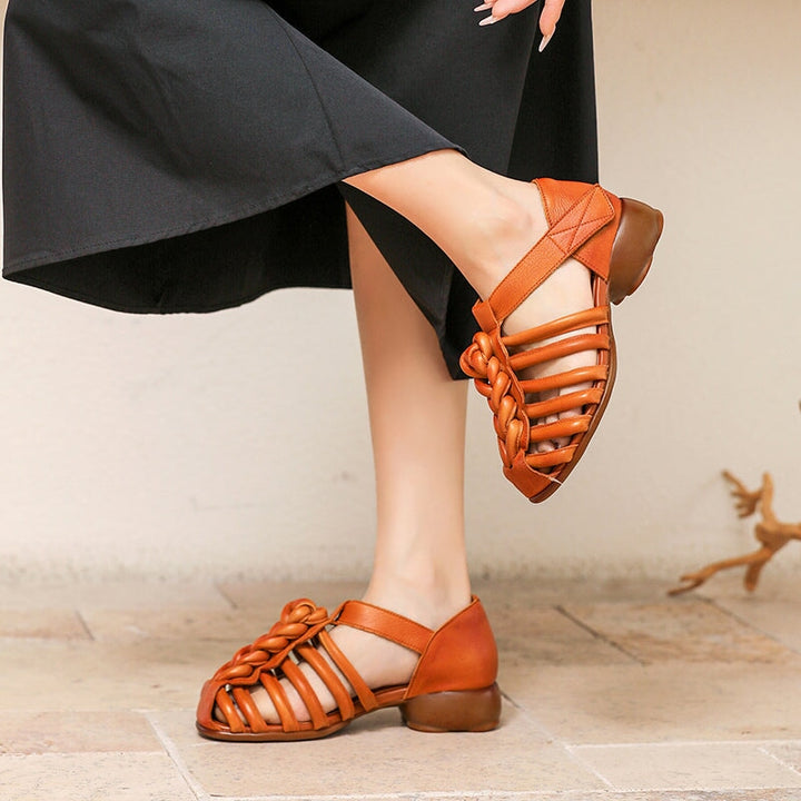  Sandals 