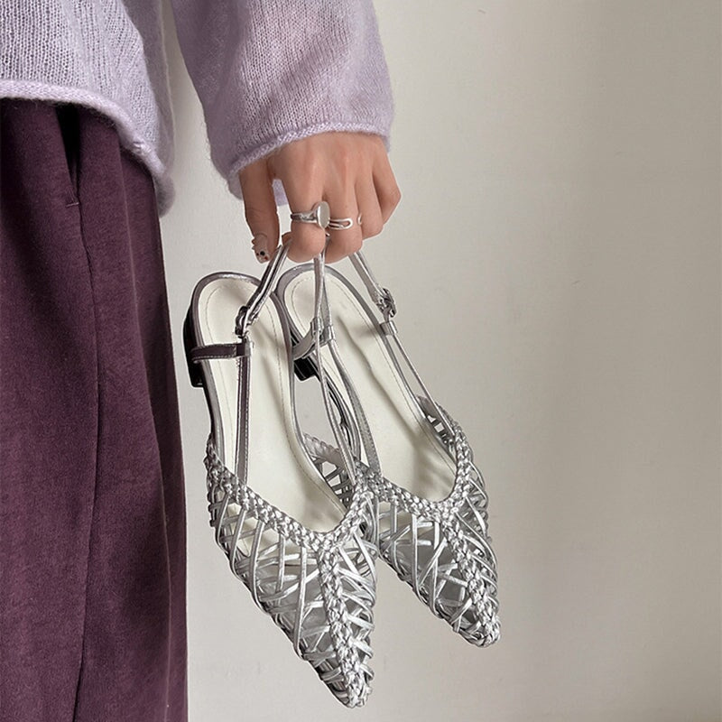  Sandals 