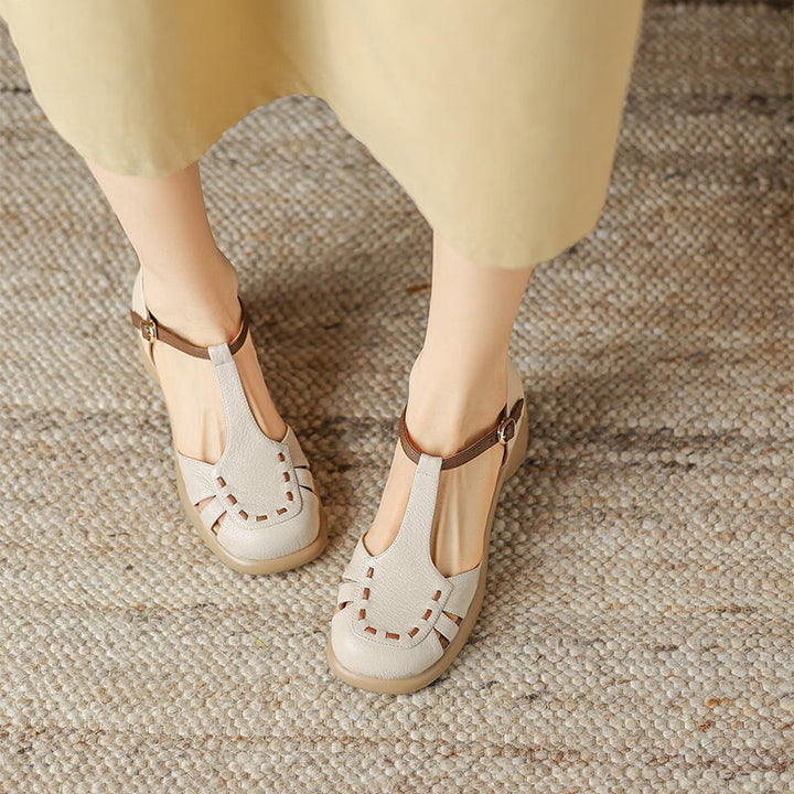  Sandals 