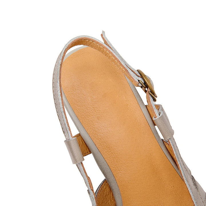  Sandals 