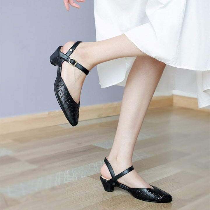  Sandals 