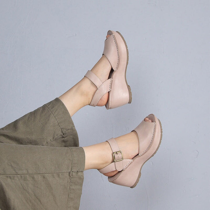  Sandals 