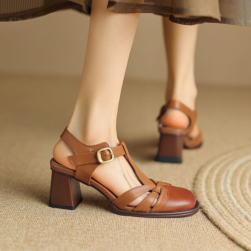  Sandals 